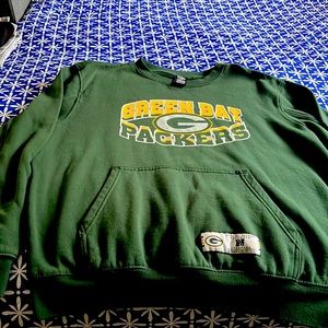 NFL Team Apparel Green Bay Packers sweatshirt with kangaroo pocket